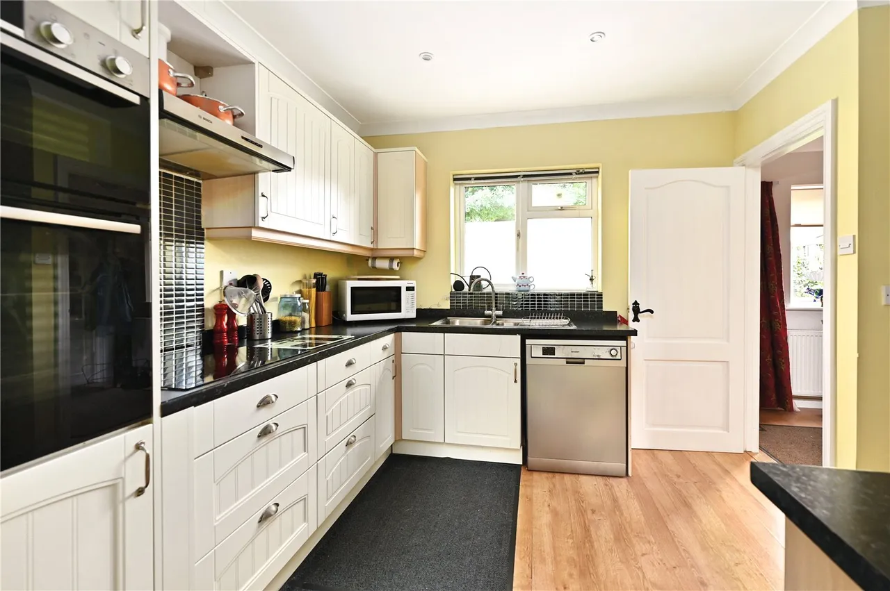 Old Chapel Lane, Ash, Guildford, Surrey, GU12 6LQ, photo 6