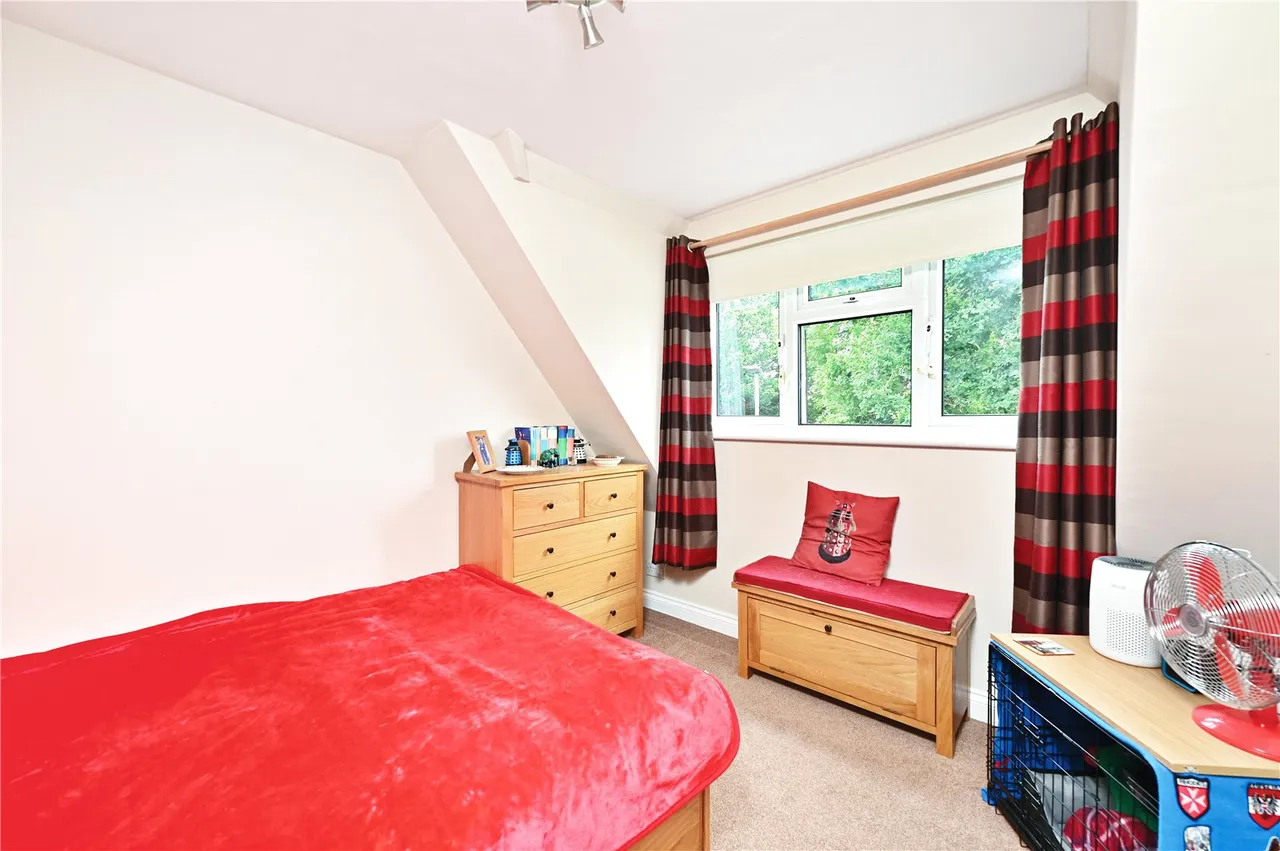 Old Chapel Lane, Ash, Guildford, Surrey, GU12 6LQ, photo 14