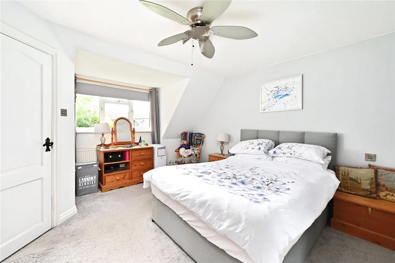 Old Chapel Lane, Ash, Guildford, Surrey, GU12 6LQ, photo 10