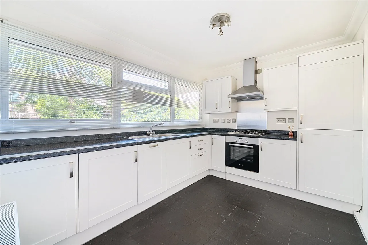 Bourne Way, Hayes, Bromley, BR2, photo 2