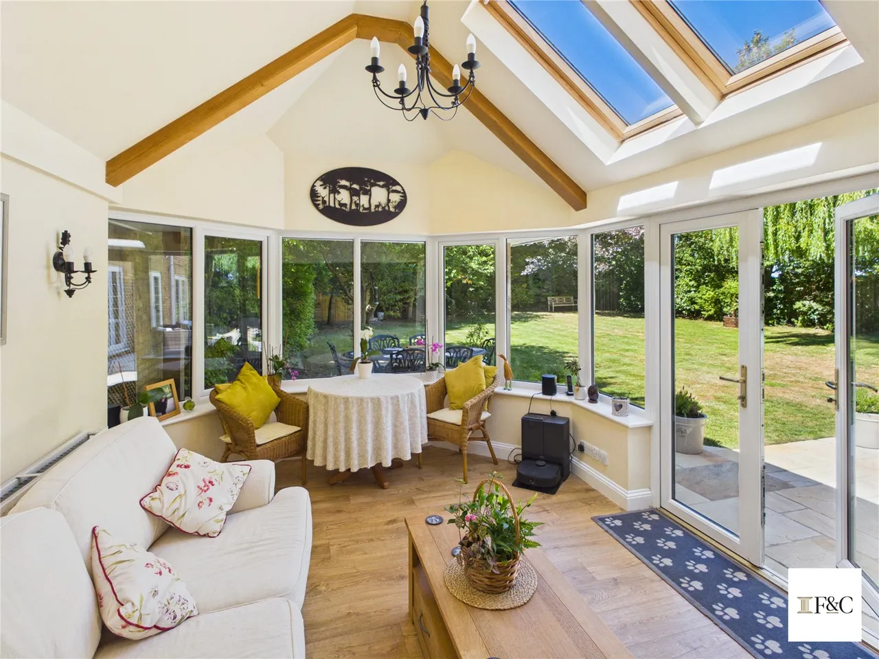 Exceptional Six-Bedroom Detached Family Home with Self-Contained Annexe, Countryside Views and Flexible Multi-Generation, photo 9
