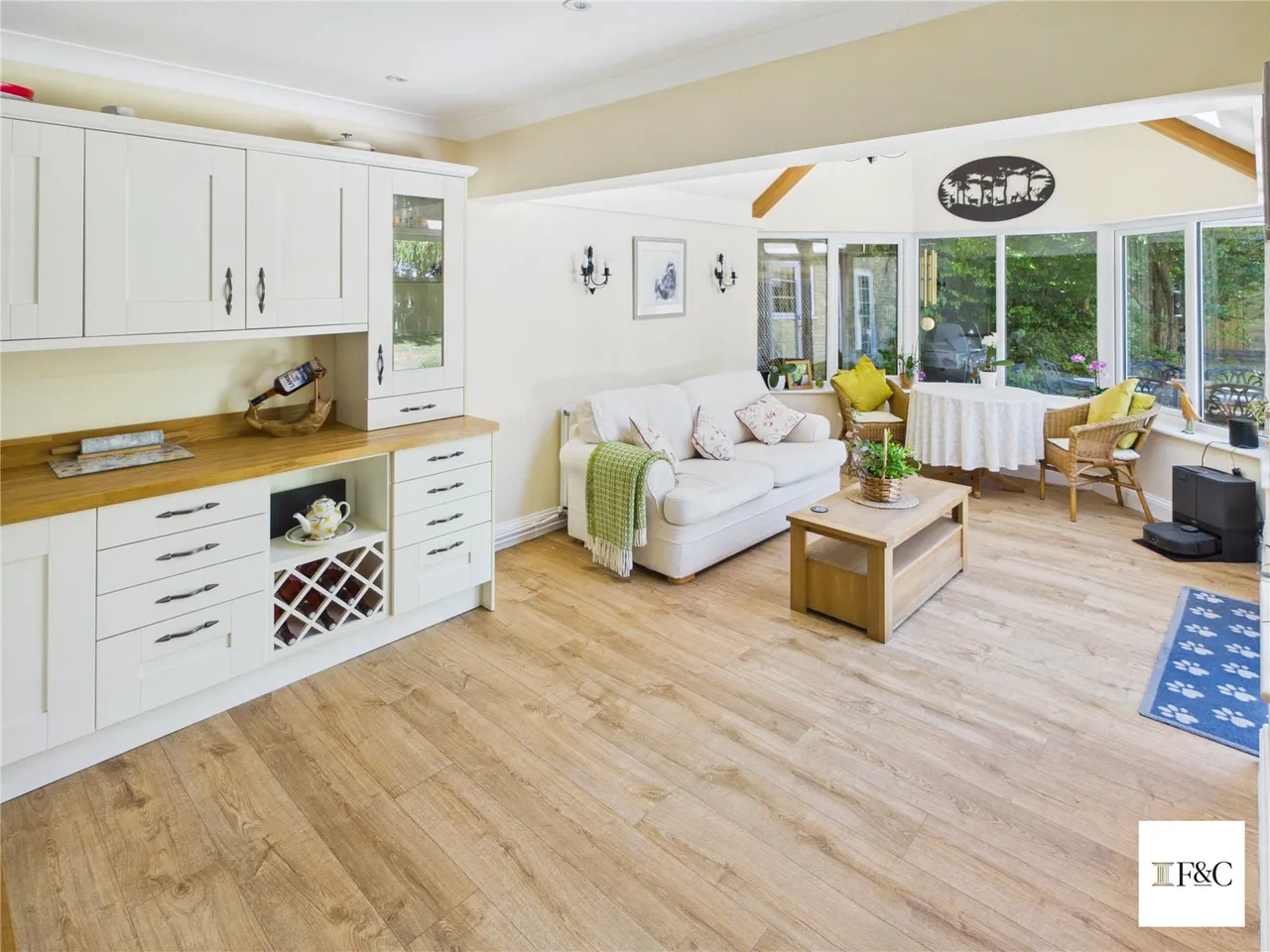 Exceptional Six-Bedroom Detached Family Home with Self-Contained Annexe, Countryside Views and Flexible Multi-Generation, photo 6