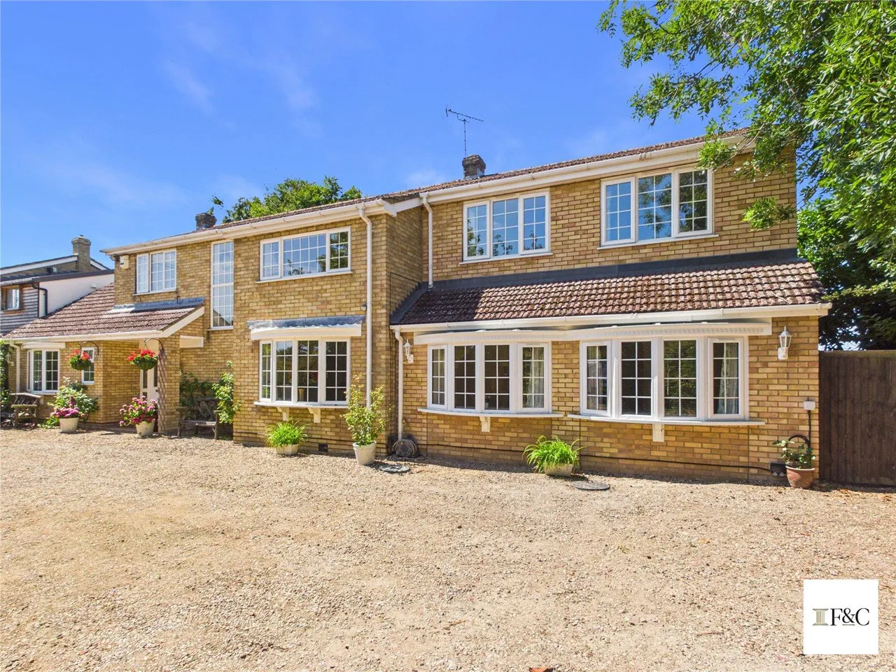 Exceptional Six-Bedroom Detached Family Home with Self-Contained Annexe, Countryside Views and Flexible Multi-Generation, photo 43
