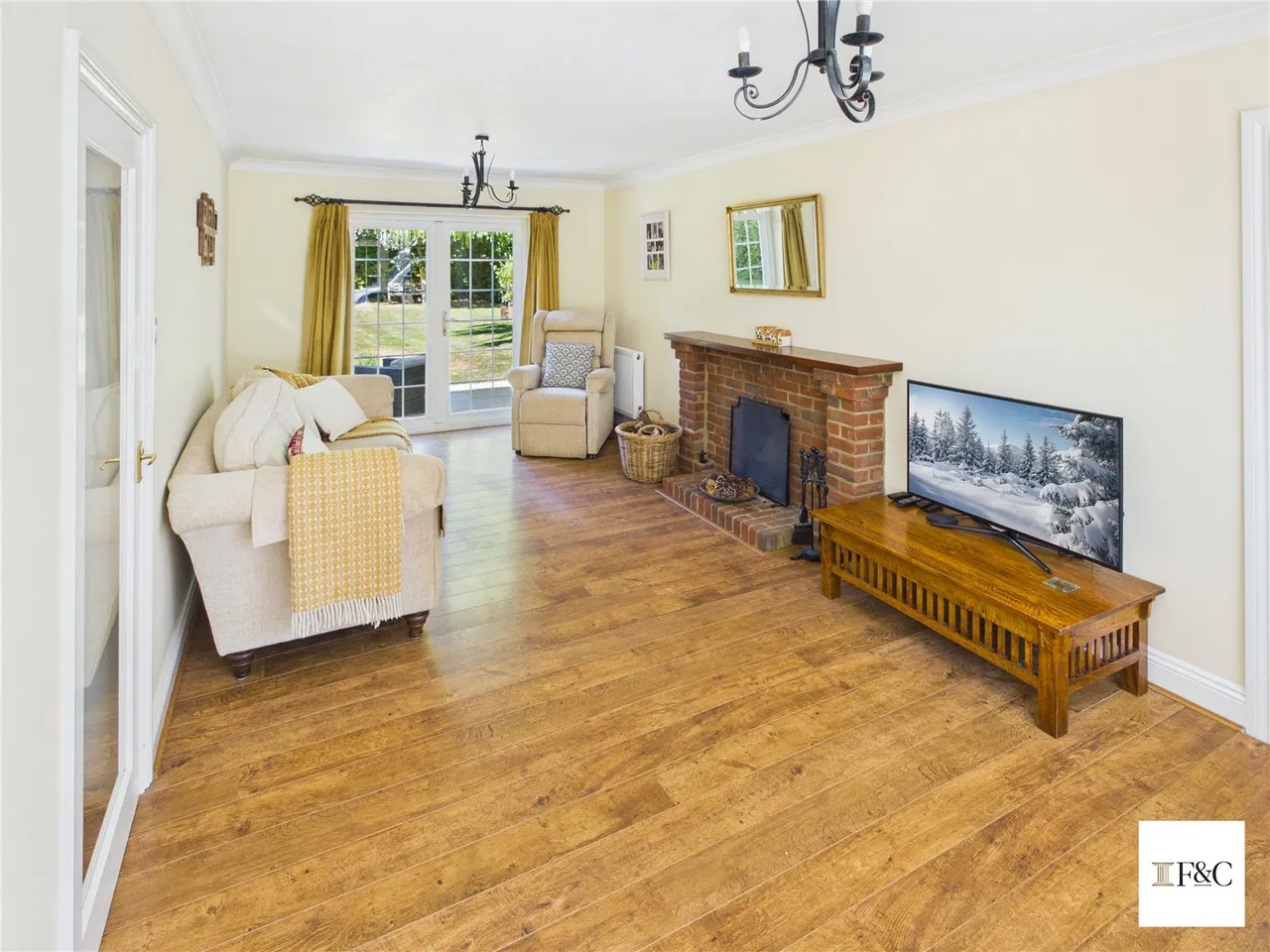 Exceptional Six-Bedroom Detached Family Home with Self-Contained Annexe, Countryside Views and Flexible Multi-Generation, photo 12