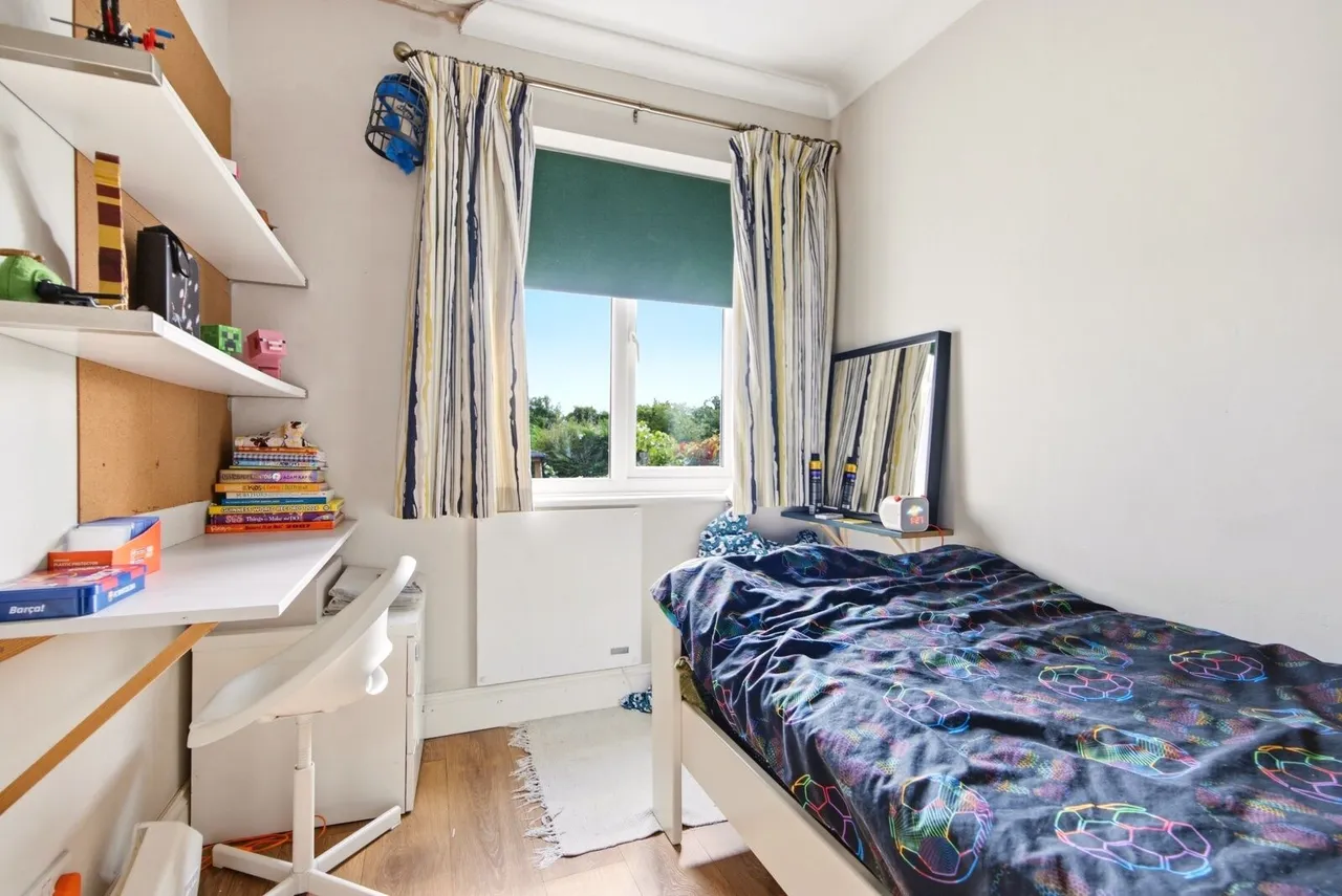 Marshalls Way, Wheathampstead, AL4, photo 11