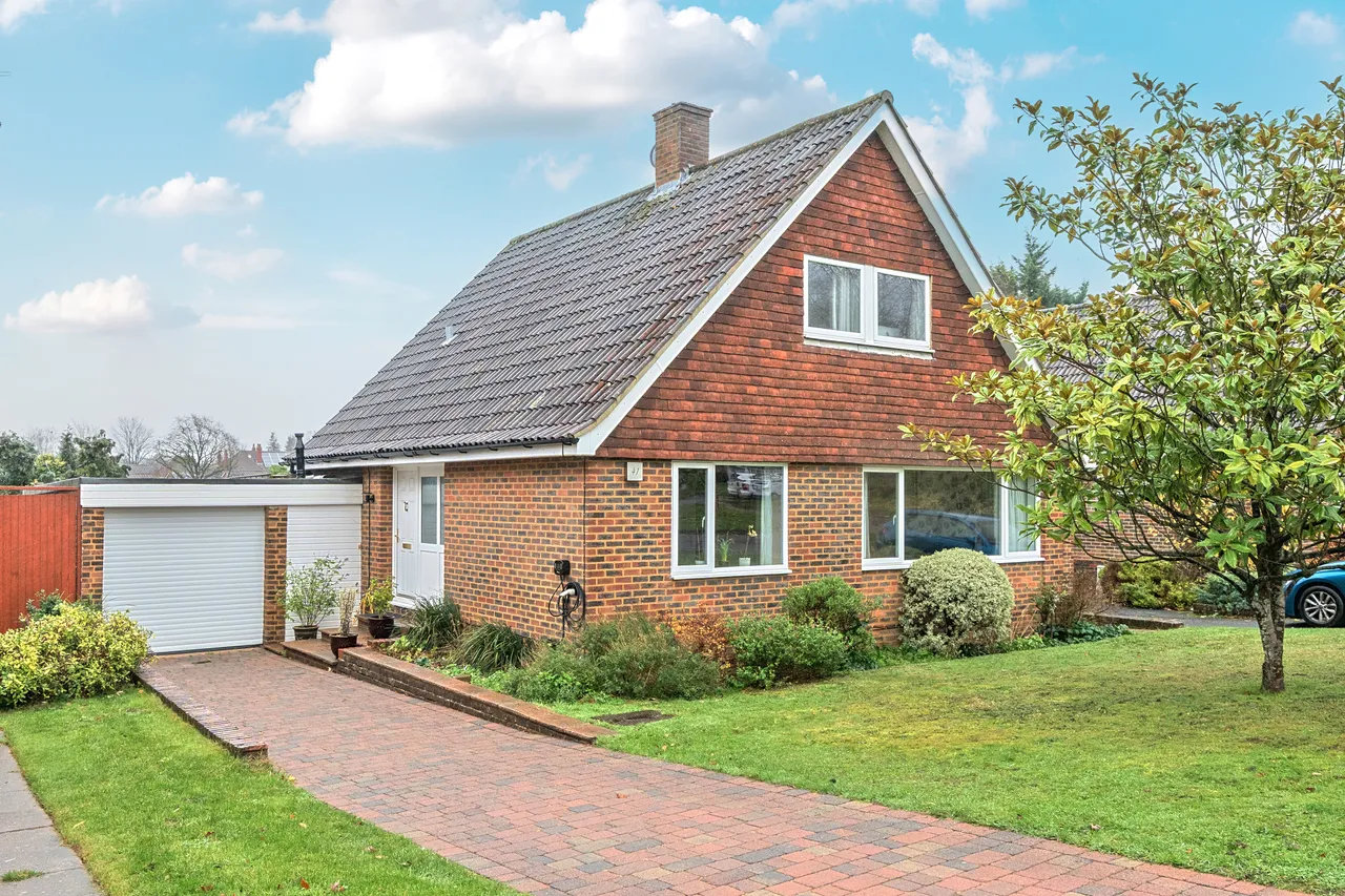 4 bed house for sale — The Ridings, Epsom, KT18