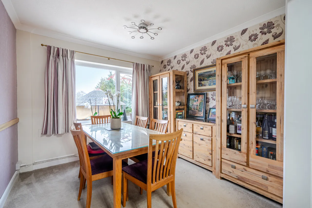 The Ridings, Epsom, KT18, photo 7