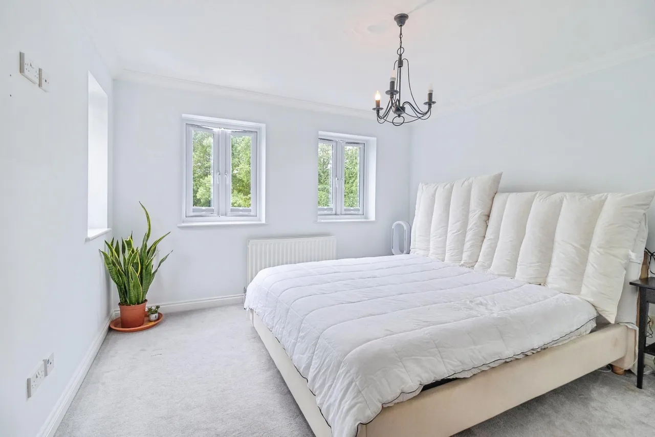 Taverner Close, Milton Keynes, MK7, photo 15