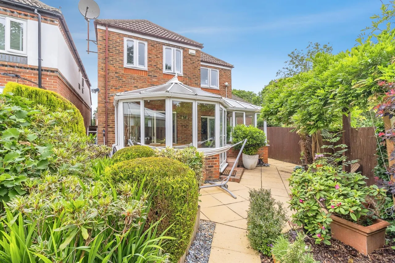 Taverner Close, Milton Keynes, MK7, photo 21