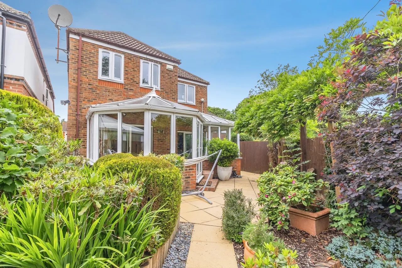 Taverner Close, Milton Keynes, MK7, photo 20