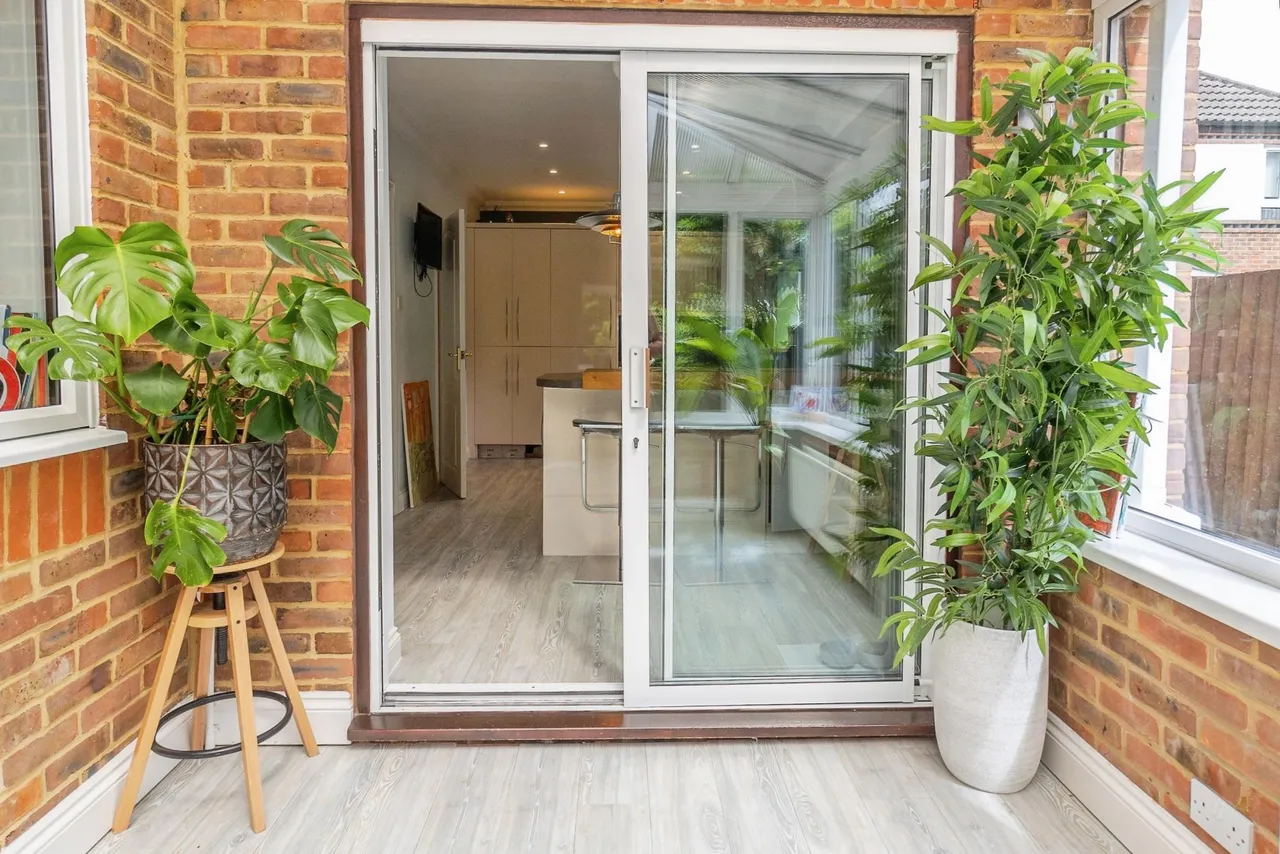 Taverner Close, Milton Keynes, MK7, photo 11
