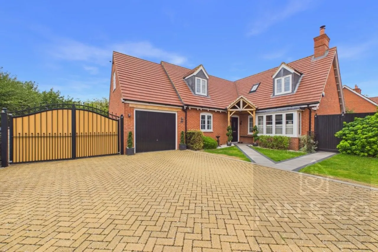 Sanders Drive, Moulton, NN3, photo 35