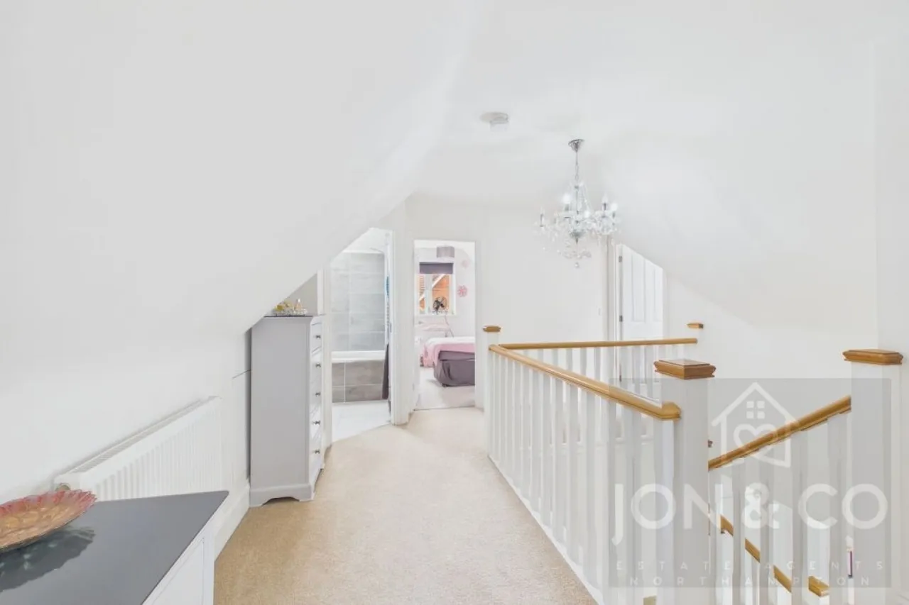 Sanders Drive, Moulton, NN3, photo 12