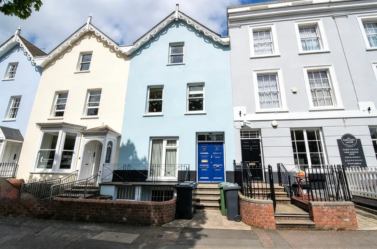 Queens Terrace, Exeter, photo 2