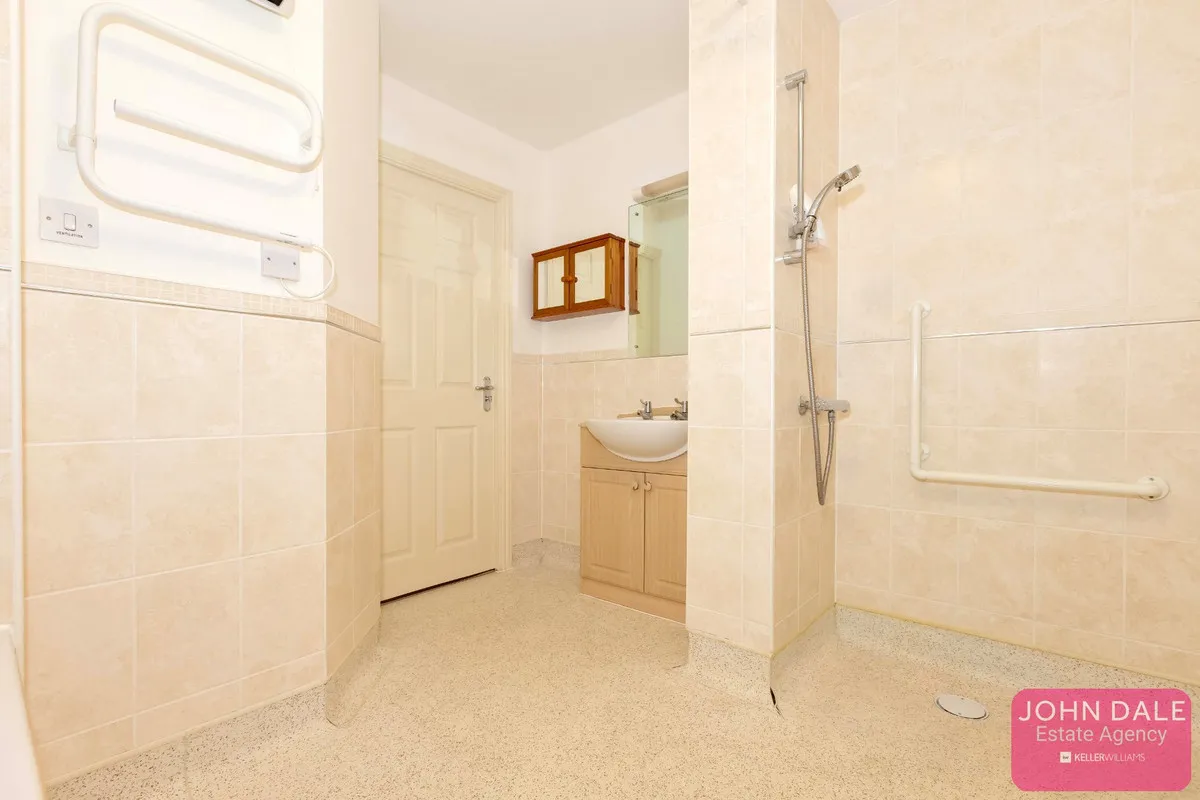 Worthing, BN11 1AH, photo 10