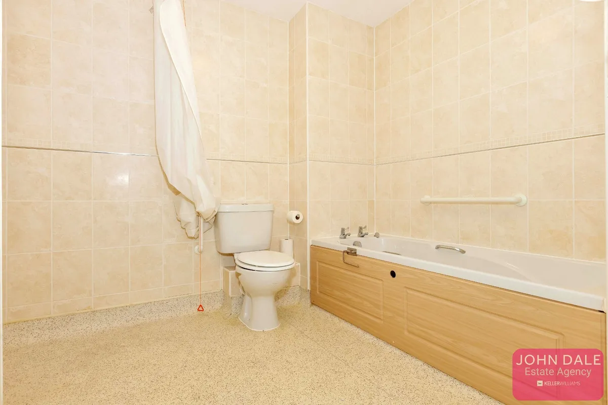 Worthing, BN11 1AH, photo 8