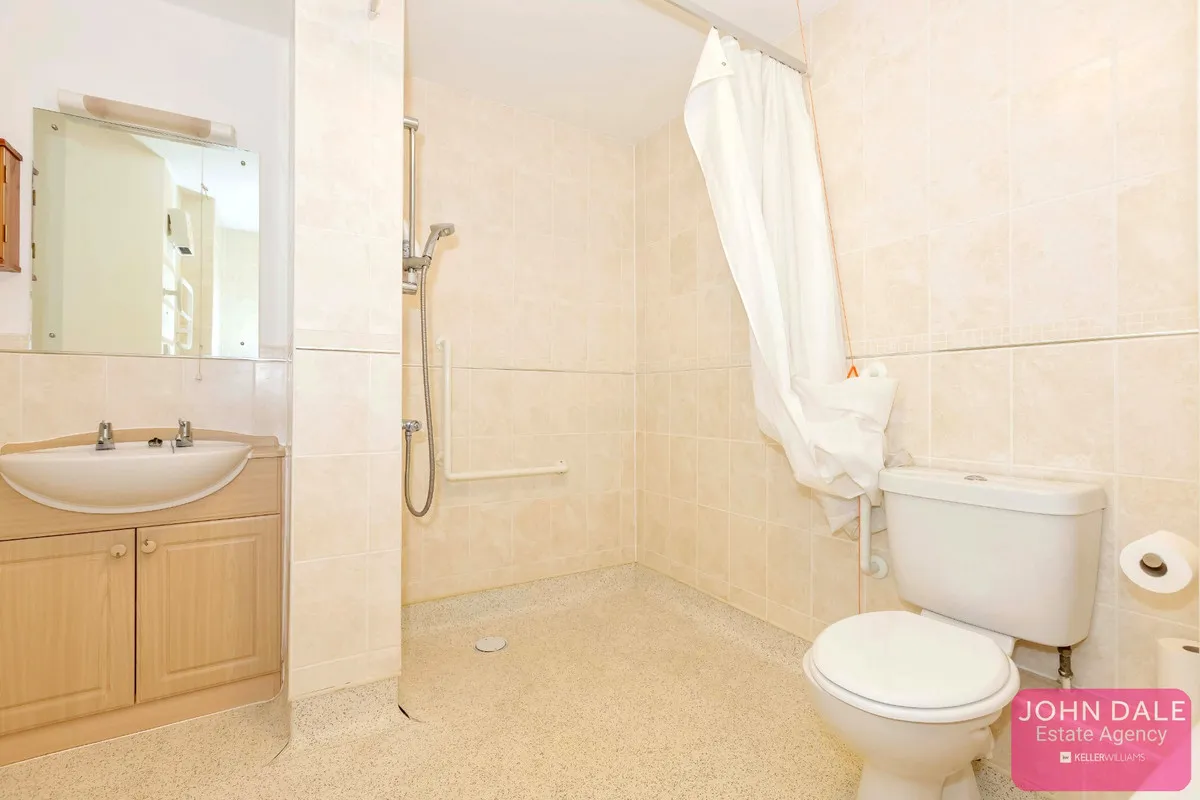 Worthing, BN11 1AH, photo 9