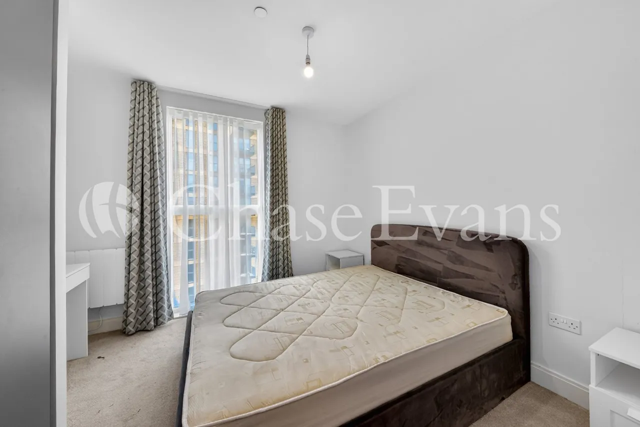 Darjeeling House, Horlicks Quarter, Memorial Avenue, Slough, London, SL1, photo 7