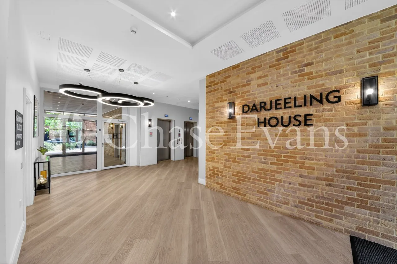 Darjeeling House, Horlicks Quarter, Memorial Avenue, Slough, London, SL1, photo 12