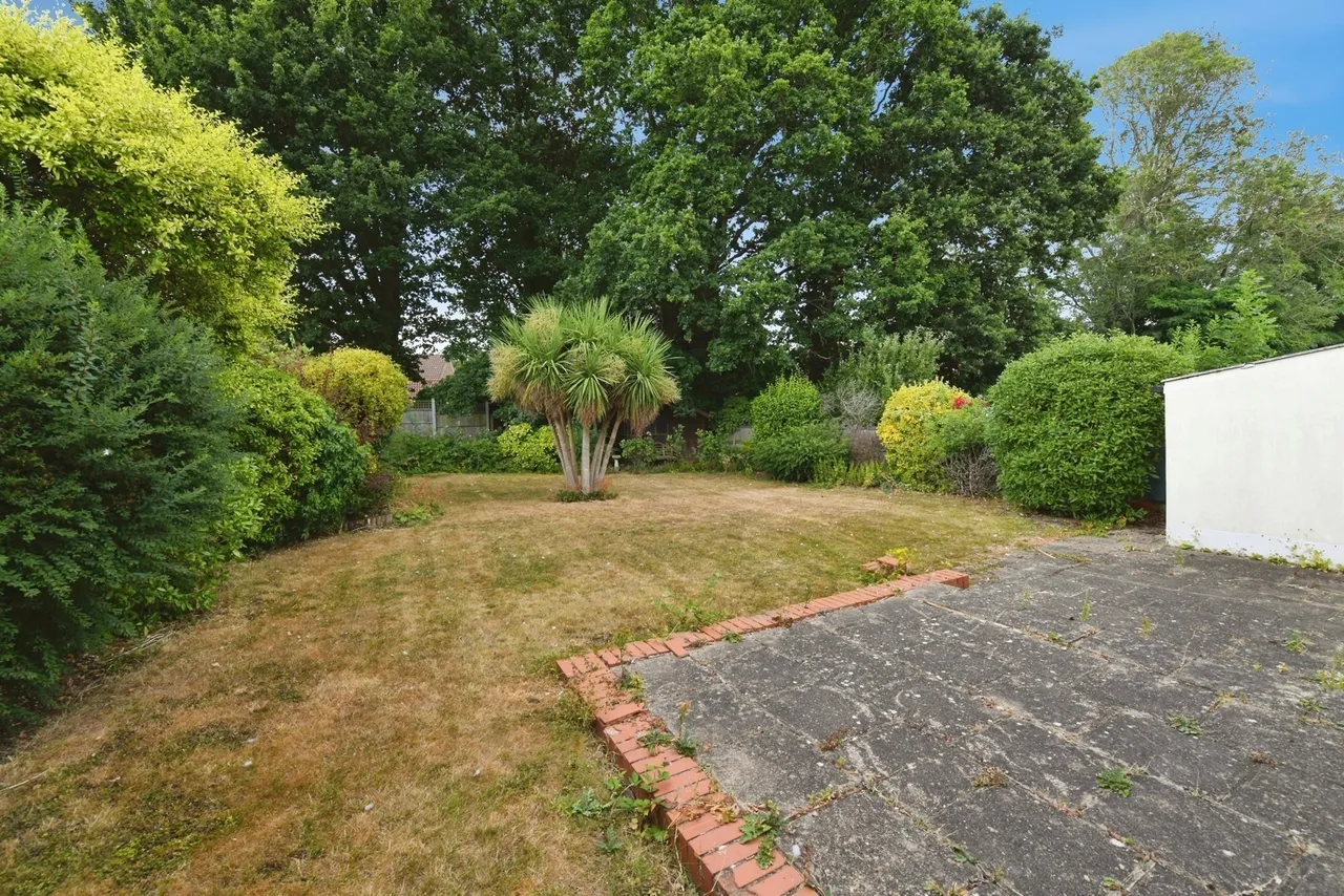 Burses Way, Hutton, Brentwood, Essex, CM13, photo 19