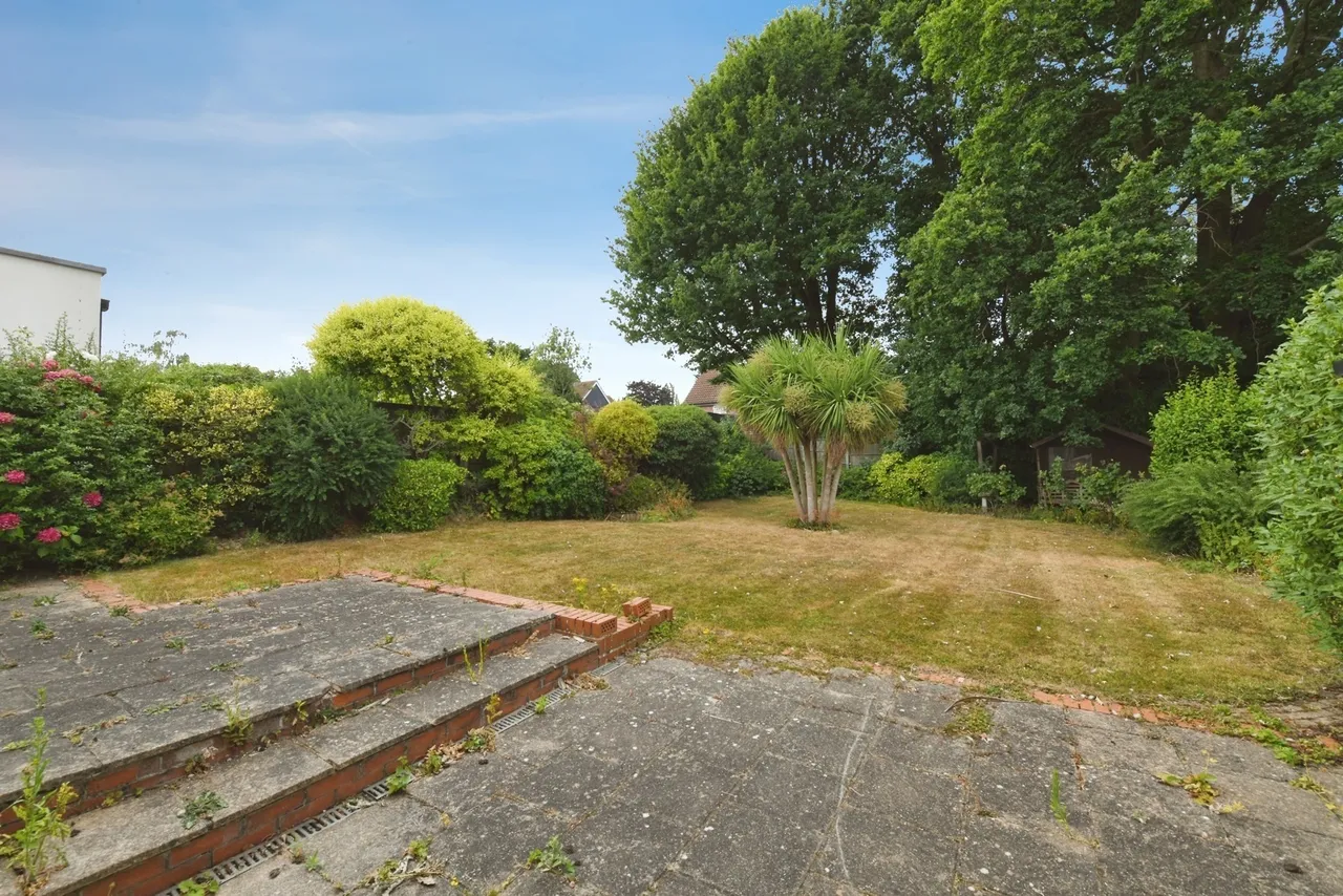 Burses Way, Hutton, Brentwood, Essex, CM13, photo 2