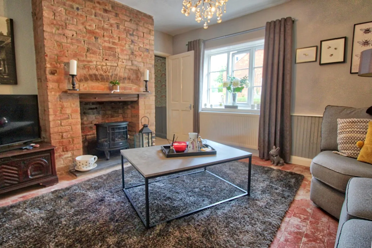 The Village, Worcester, WR6, photo 4