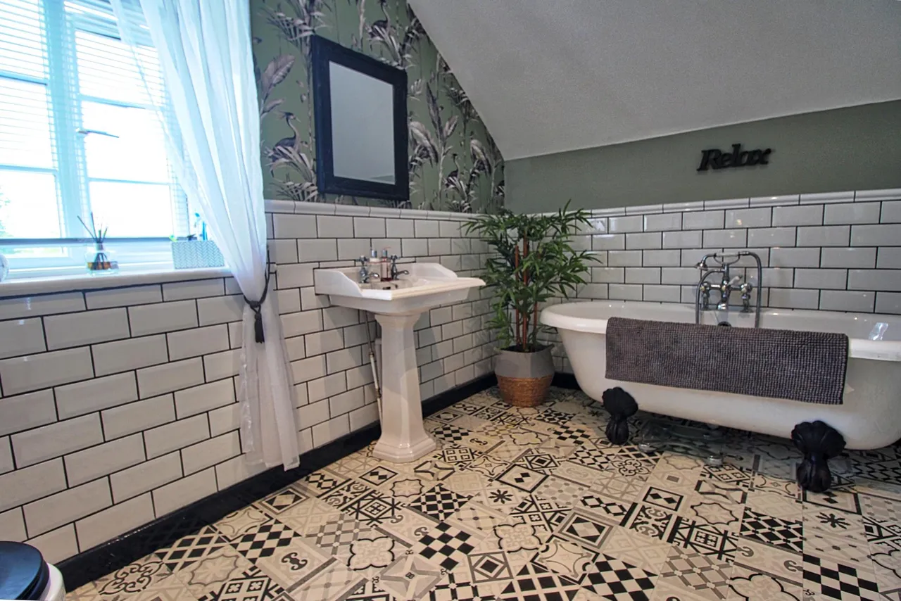 The Village, Worcester, WR6, photo 19