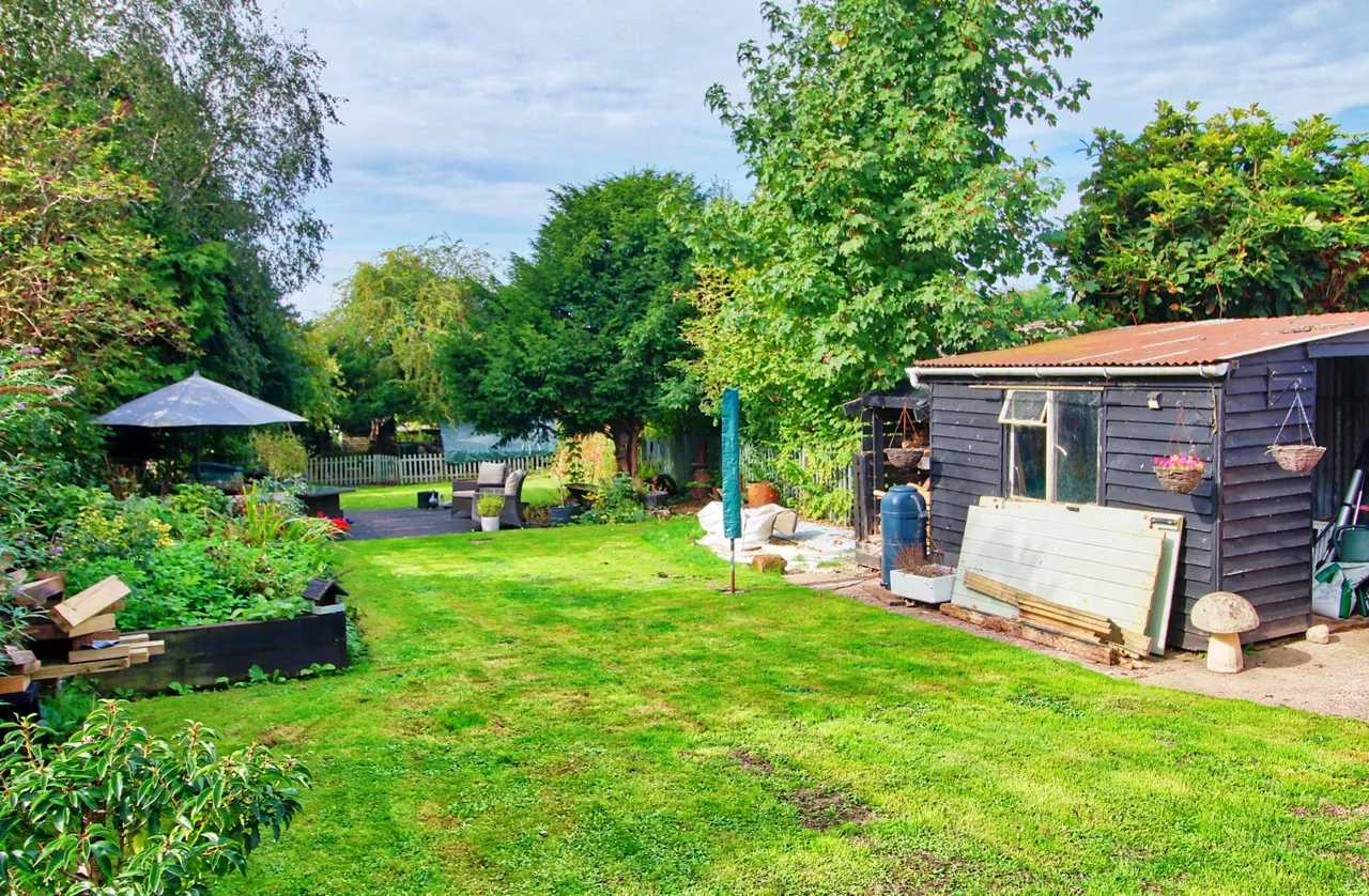 The Village, Worcester, WR6, photo 3
