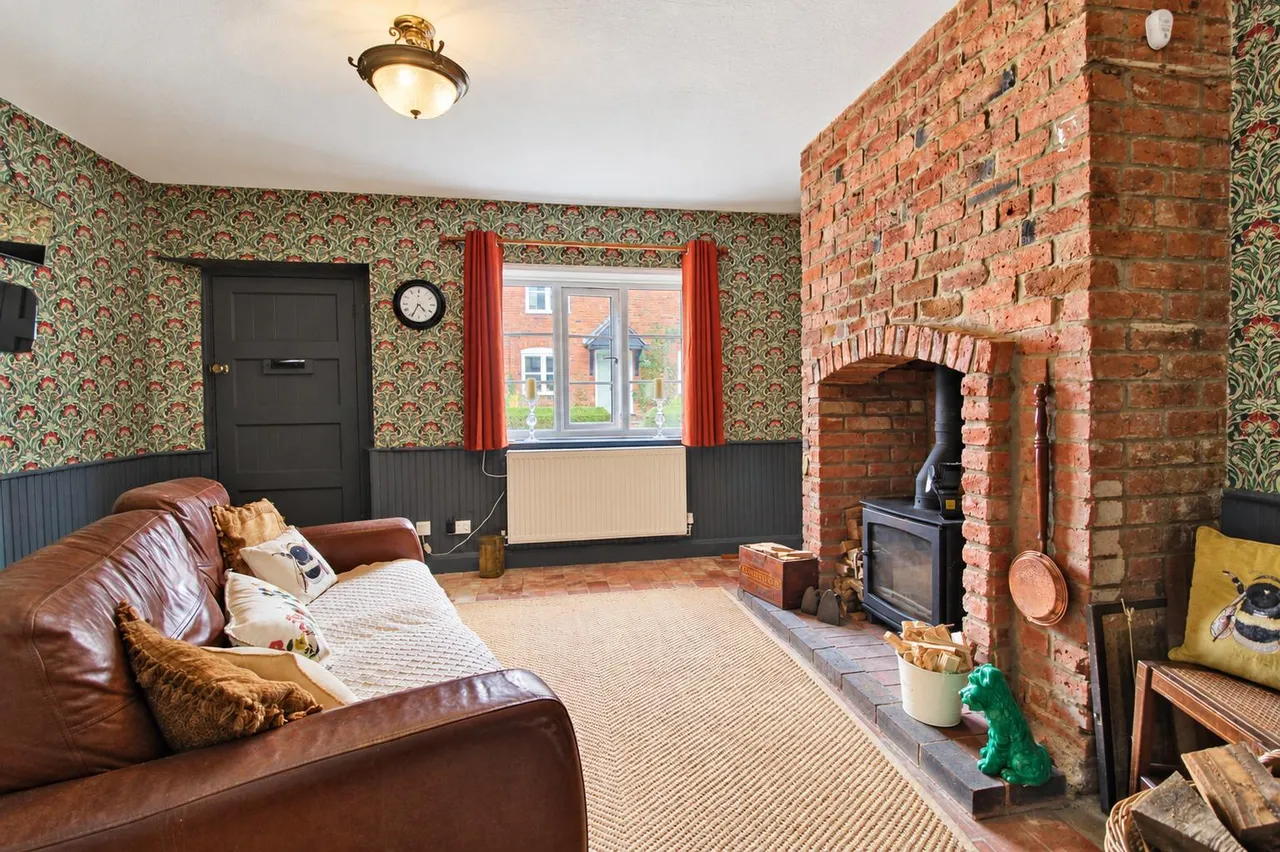 The Village, Worcester, WR6, photo 15