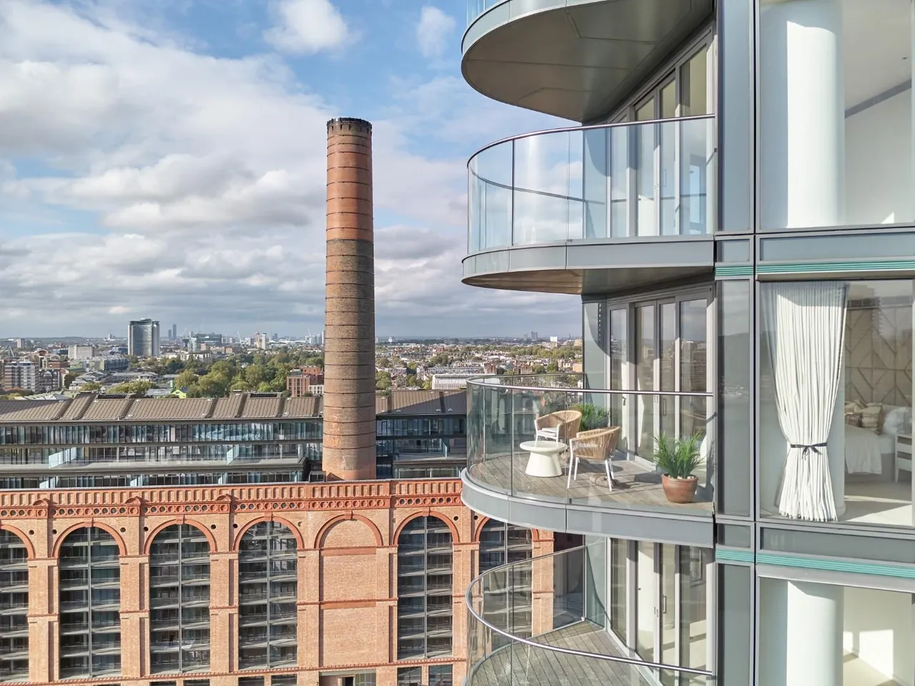 Luxury New Apartment At Tower West, Chelsea Waterfront, SW10, photo 14