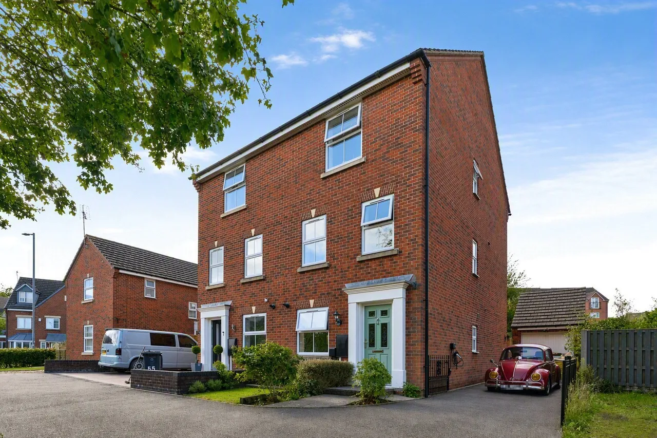 4 bed house for sale — Colliers Way, Huntington, Cannock, WS12