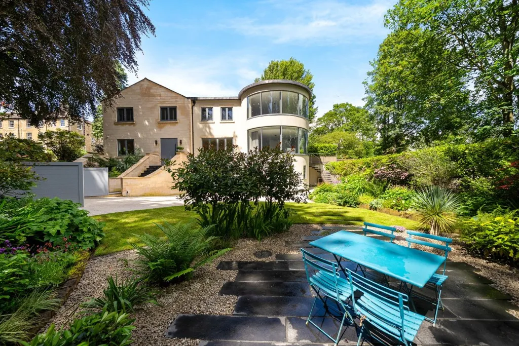4 bed house for sale, Wharfe Side ~ Bridge Road, Boston Spa, LS23