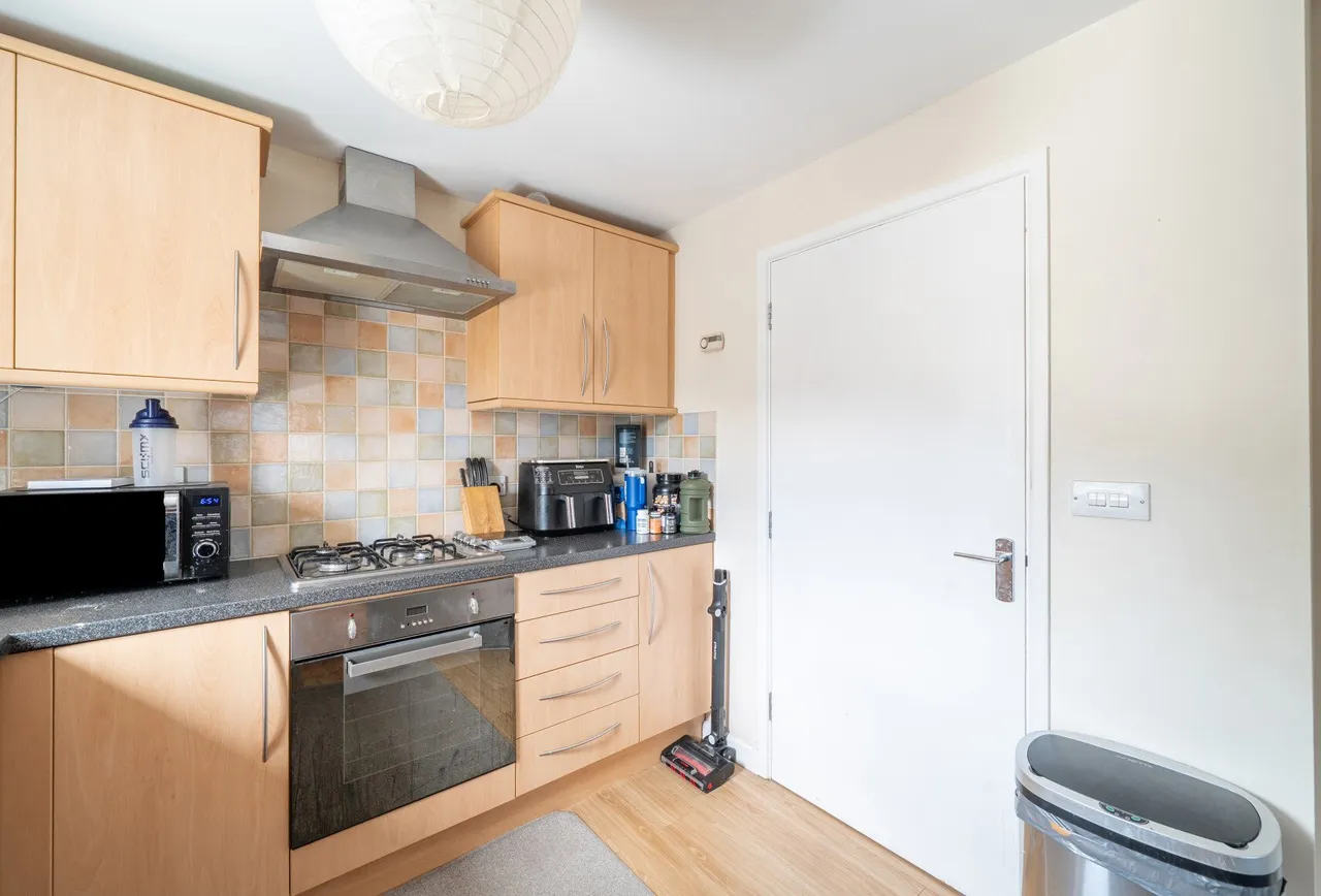 Gladfield Square, Gloucestershire, Dudbridge Road, GL5 3HB, photo 7