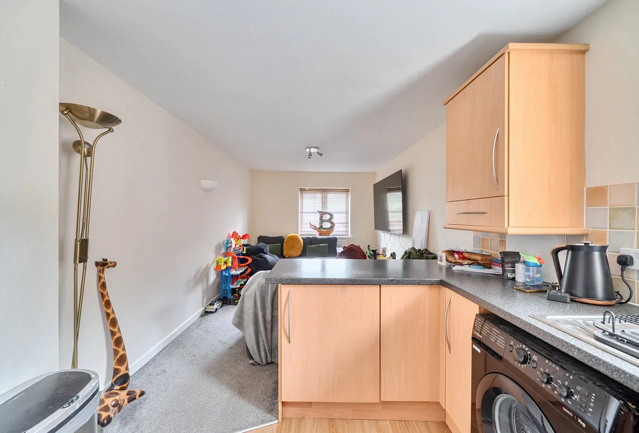 Gladfield Square, Gloucestershire, Dudbridge Road, GL5 3HB, photo 6