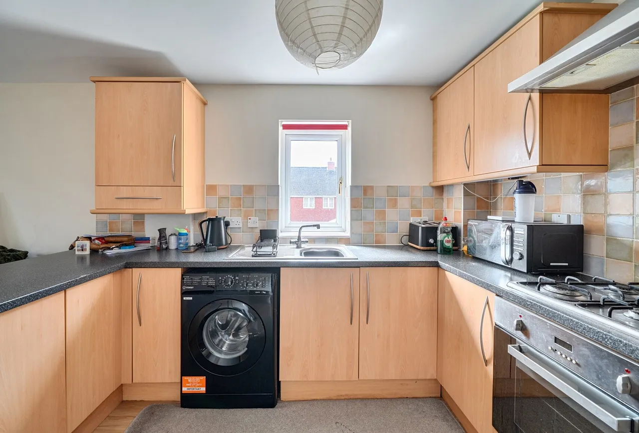 Gladfield Square, Gloucestershire, Dudbridge Road, GL5 3HB, photo 3