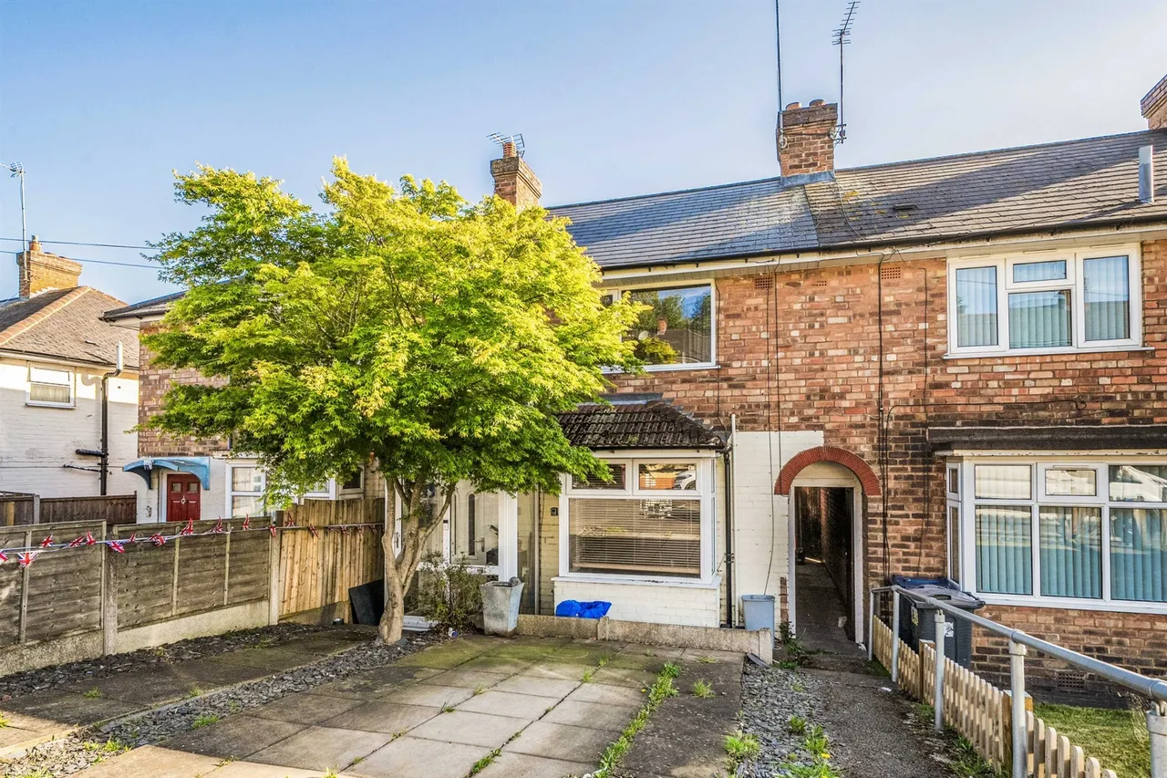 3 bed house for sale — Parkeston Crescent, Birmingham
