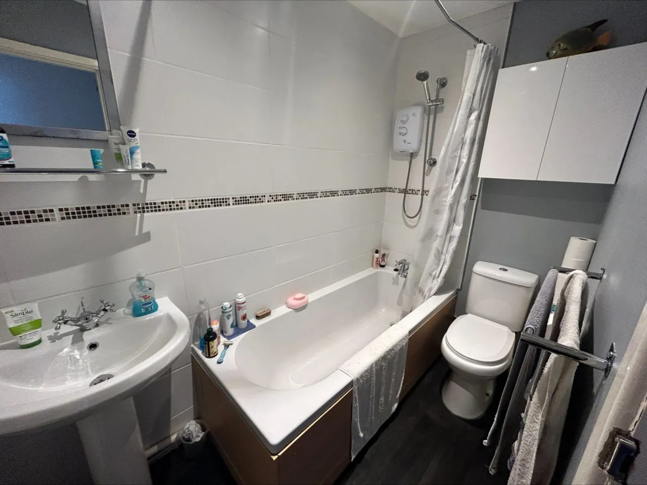 Village Court, Whitworth, OL12, photo 7