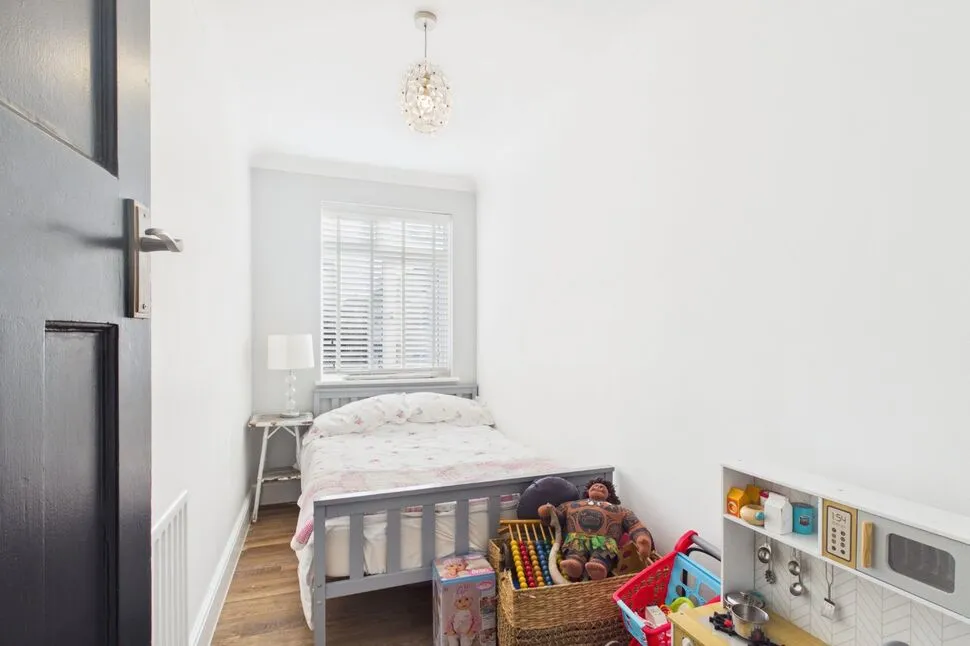 Sutherland Avenue, Welling, DA16, photo 11