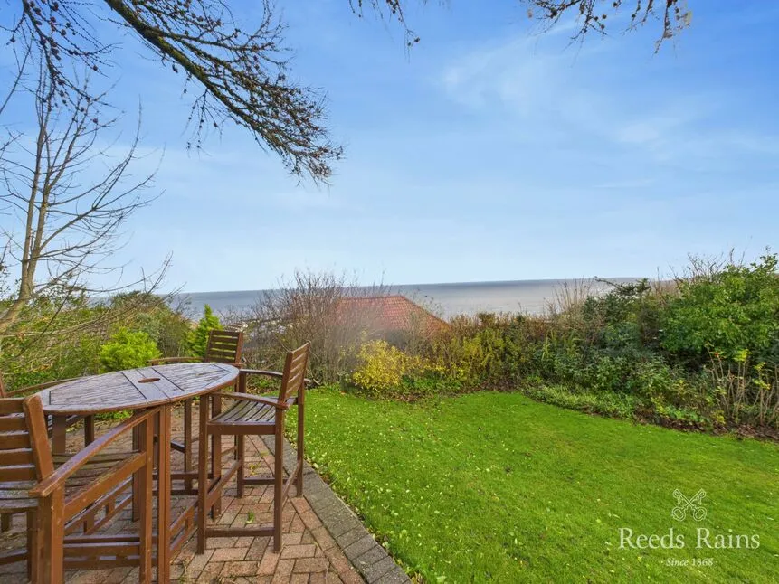 Filey Road, Scarborough, YO11, photo 13
