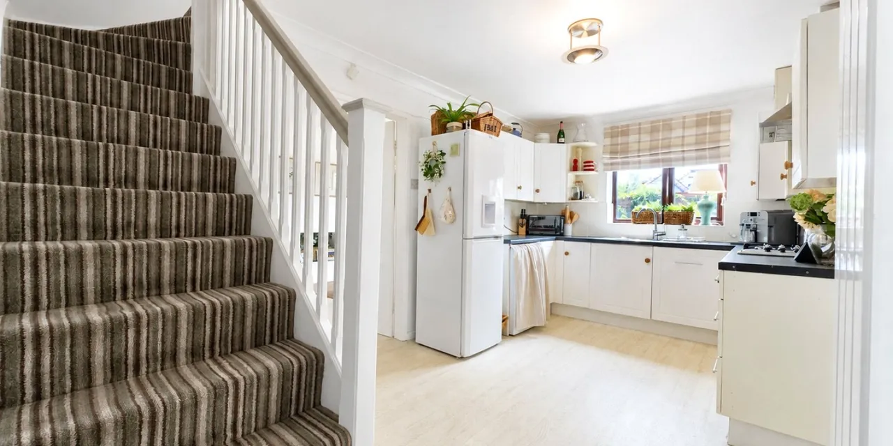 Marshfield Court, Moreton, CH46, photo 7