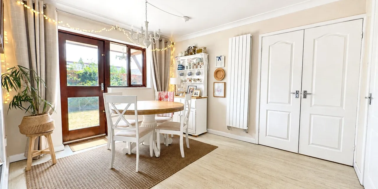 Marshfield Court, Moreton, CH46, photo 8