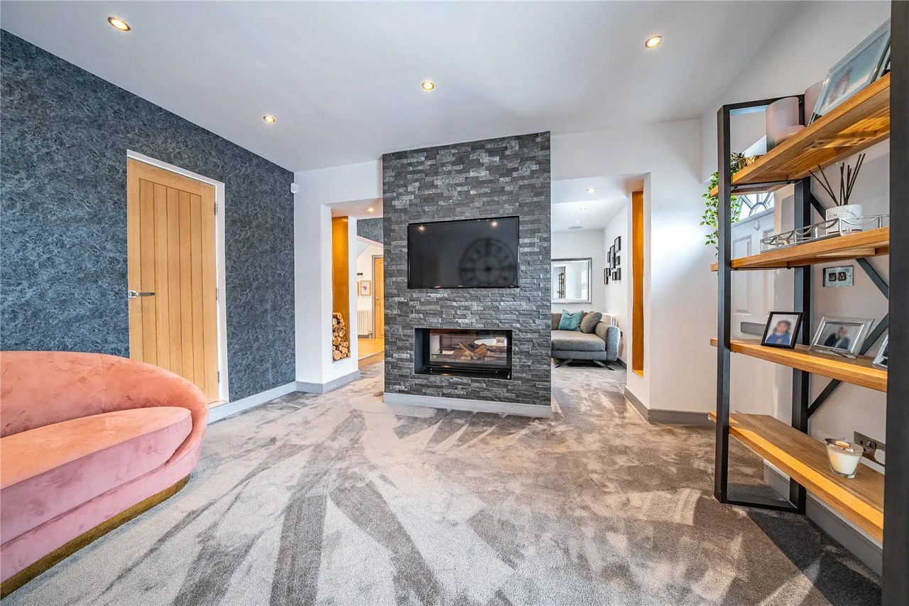 Main Street, Shadwell, LS17, photo 19