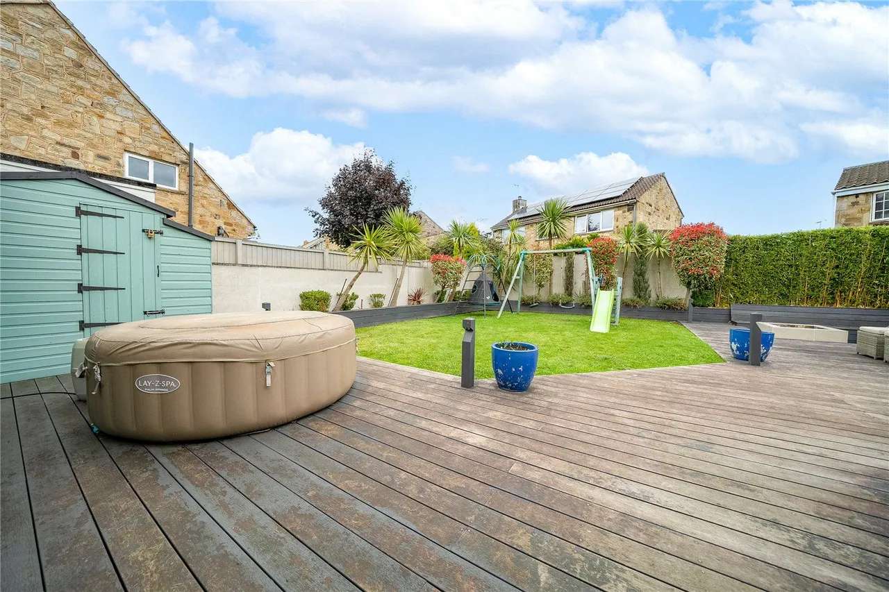 Main Street, Shadwell, LS17, photo 12
