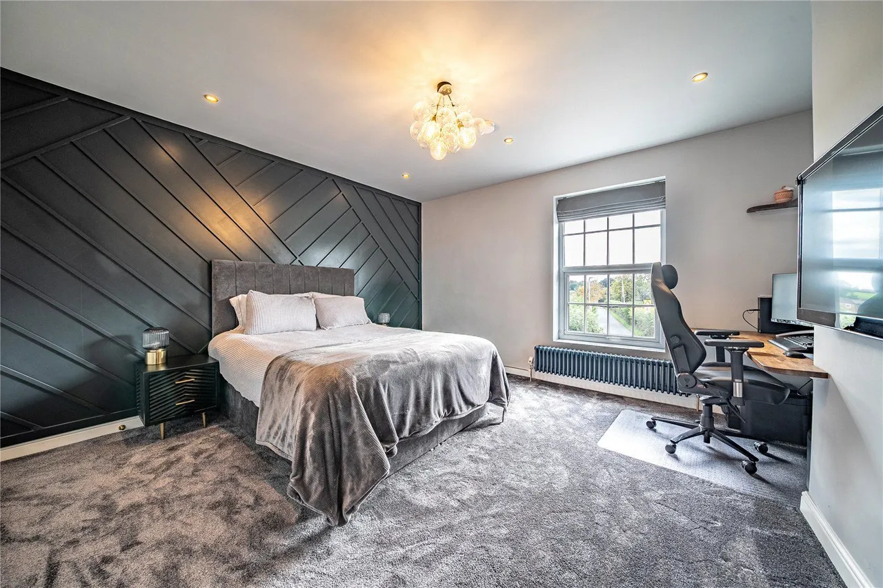 Main Street, Shadwell, LS17, photo 9