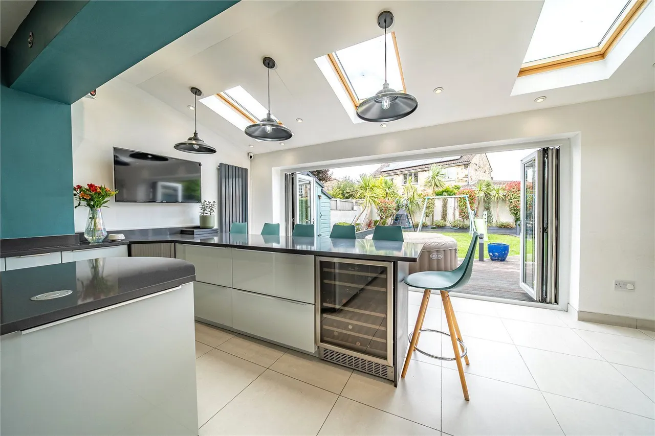 Main Street, Shadwell, LS17, photo 2