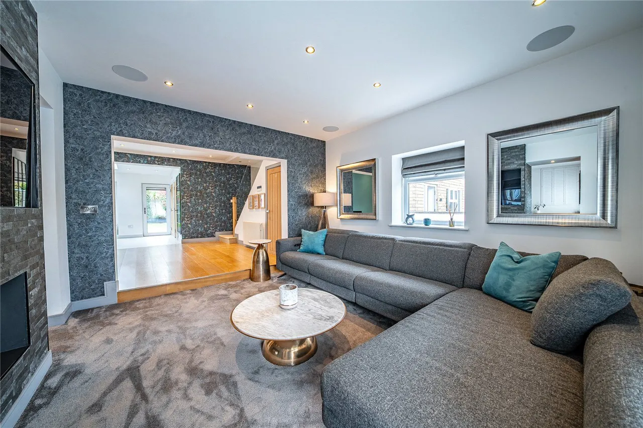 Main Street, Shadwell, LS17, photo 21