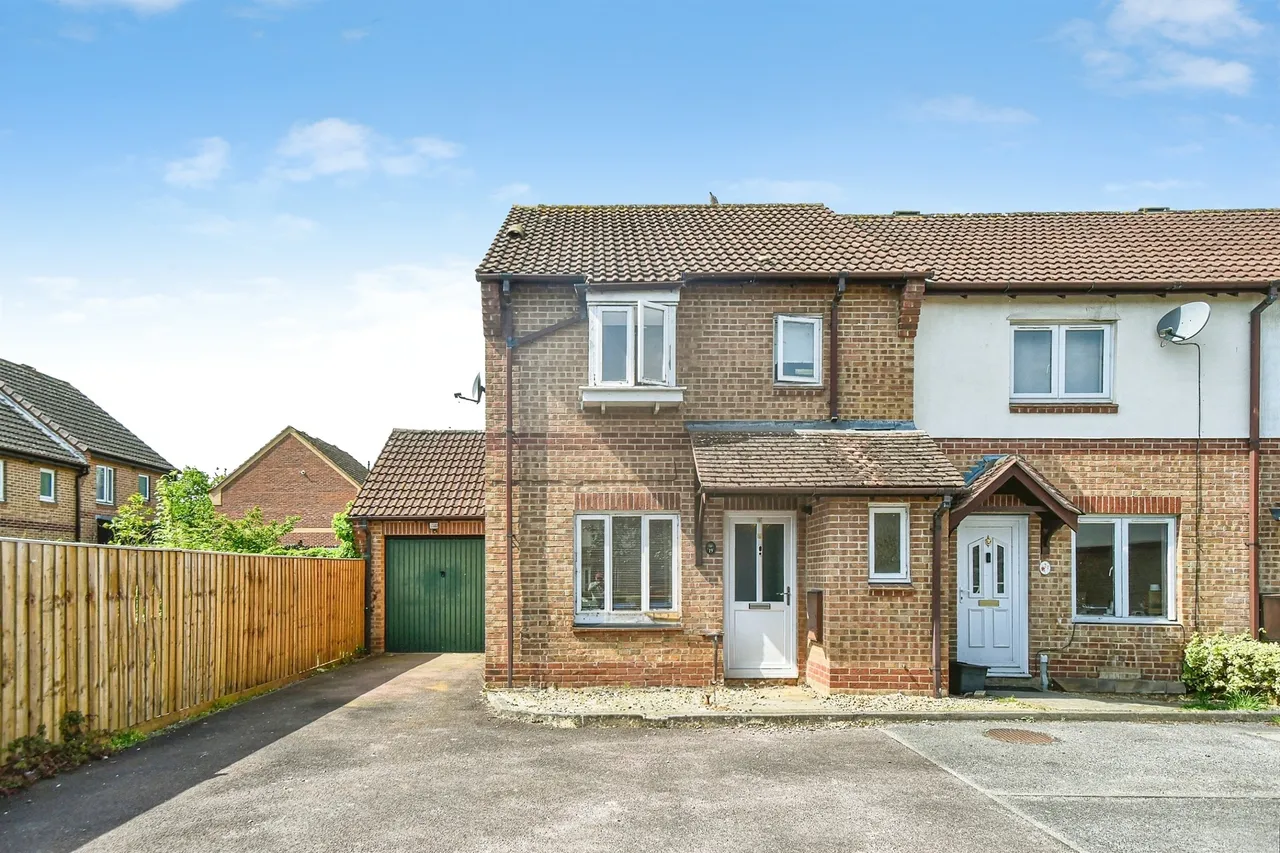 3 bed house for sale, Water Mint Way, Calne, SN11