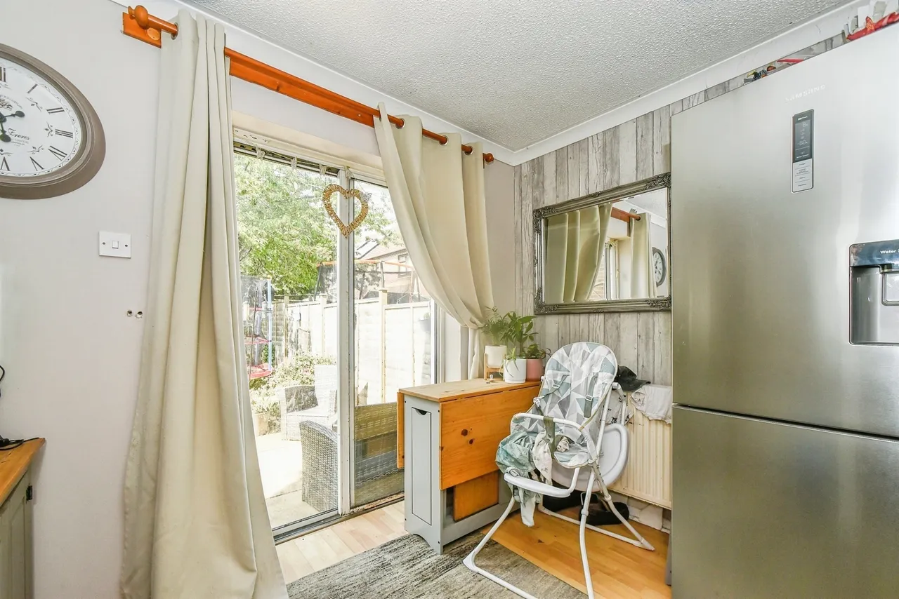 Water Mint Way, Calne, SN11, photo 5
