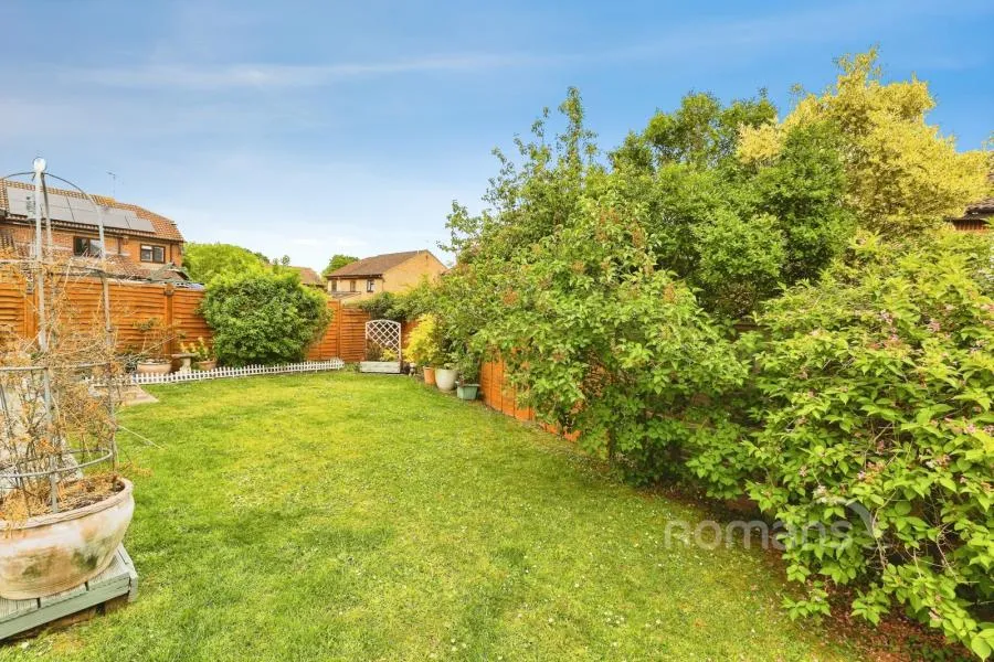 Larchside Close, Spencers Wood, RG7, photo 14