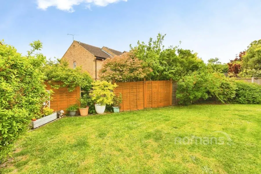 Larchside Close, Spencers Wood, RG7, photo 13